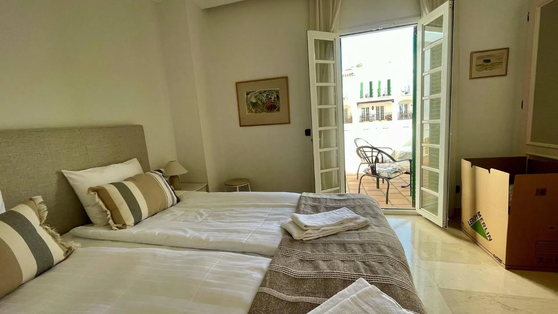 Villa Luxury Townhouse Sea Views 10 Min From Puerto Banus Marbella 0*,  Spagna