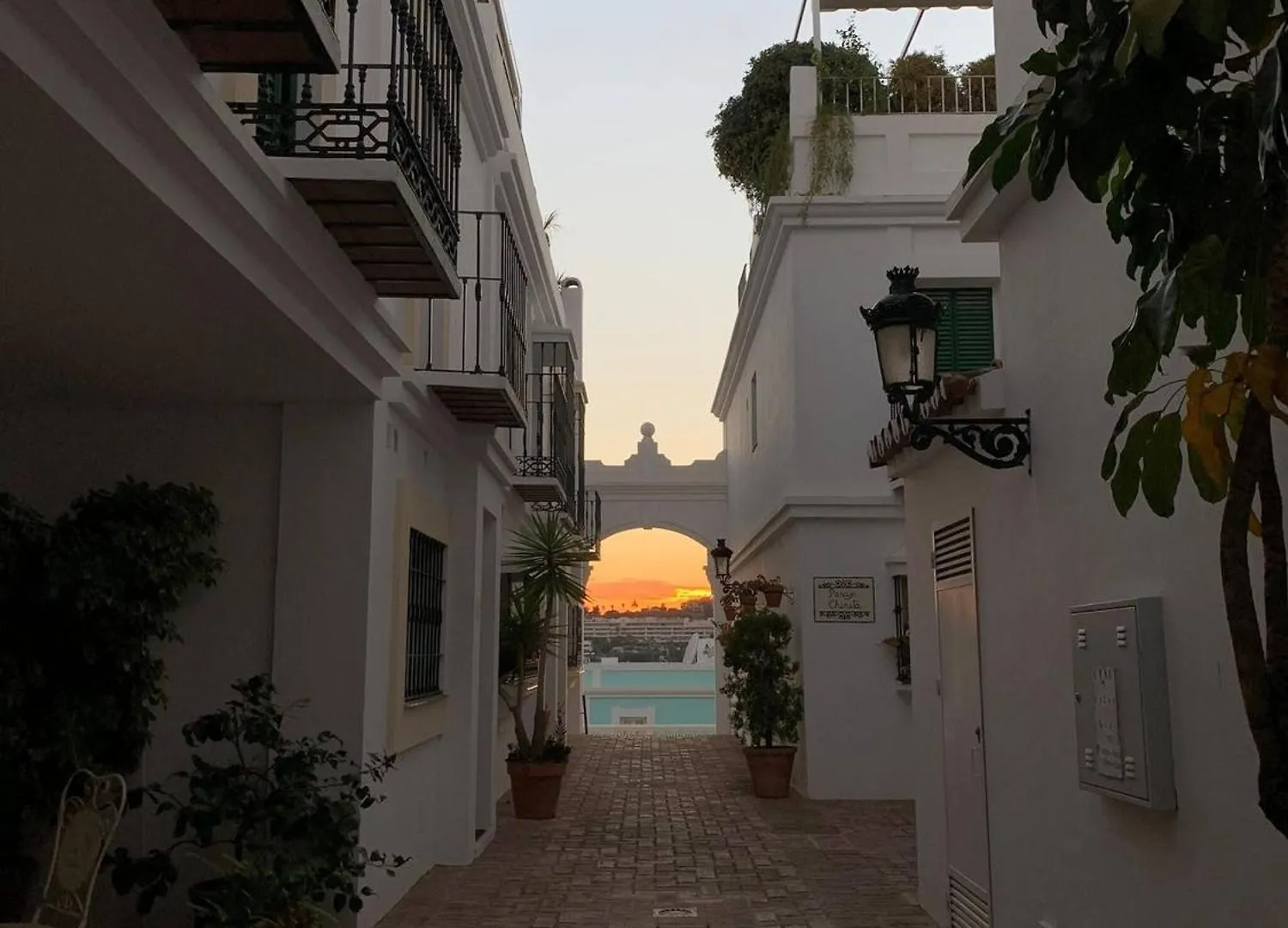 Semesterbostad Luxury Townhouse Sea Views 10 Min From Puerto Bans Villa Marbella